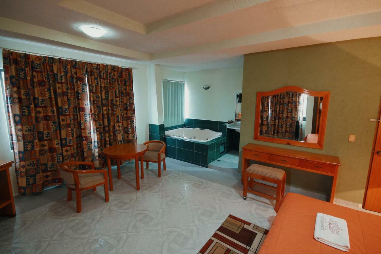 El Conquistador Monarca. Hotel