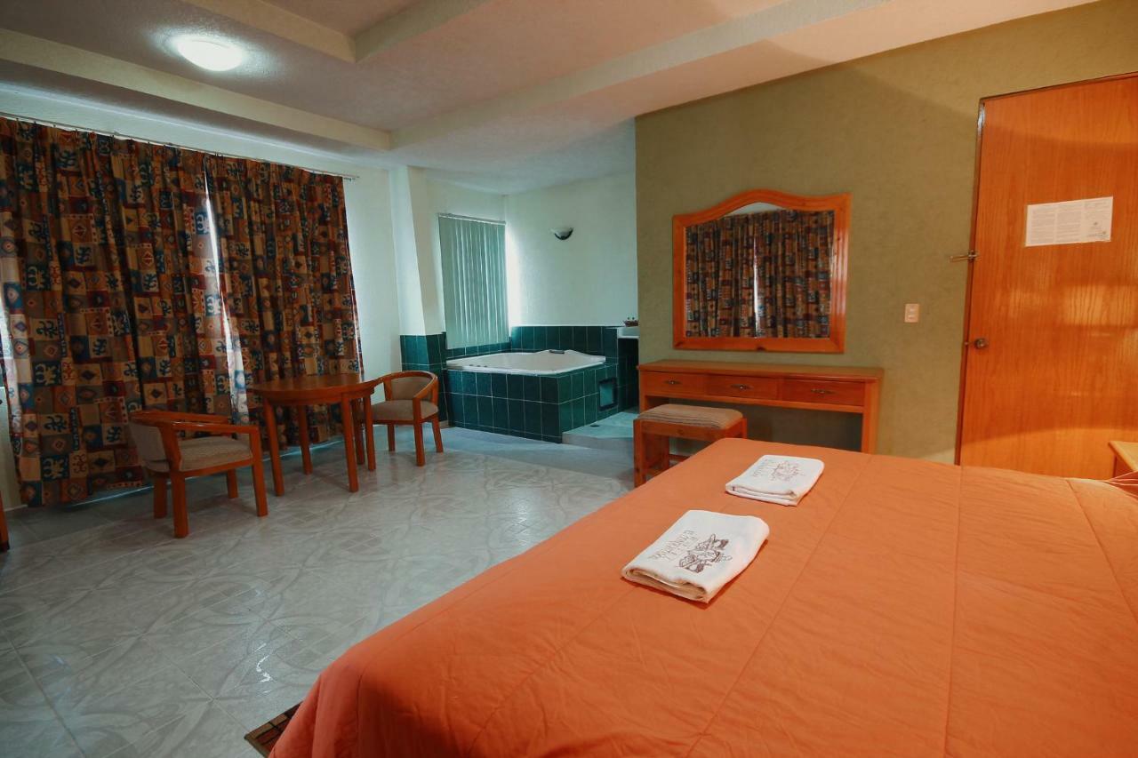 El Conquistador Monarca. Hotel