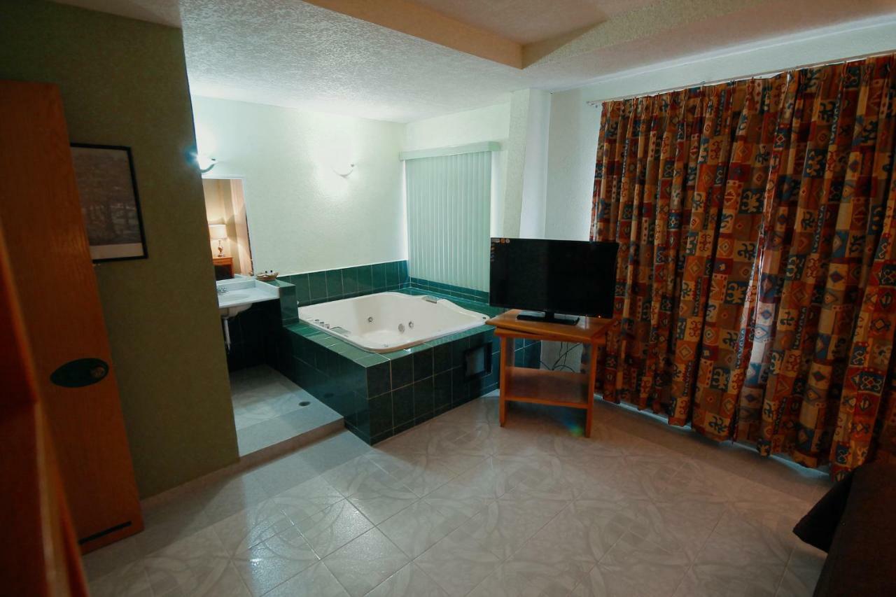 El Conquistador Monarca. Hotel