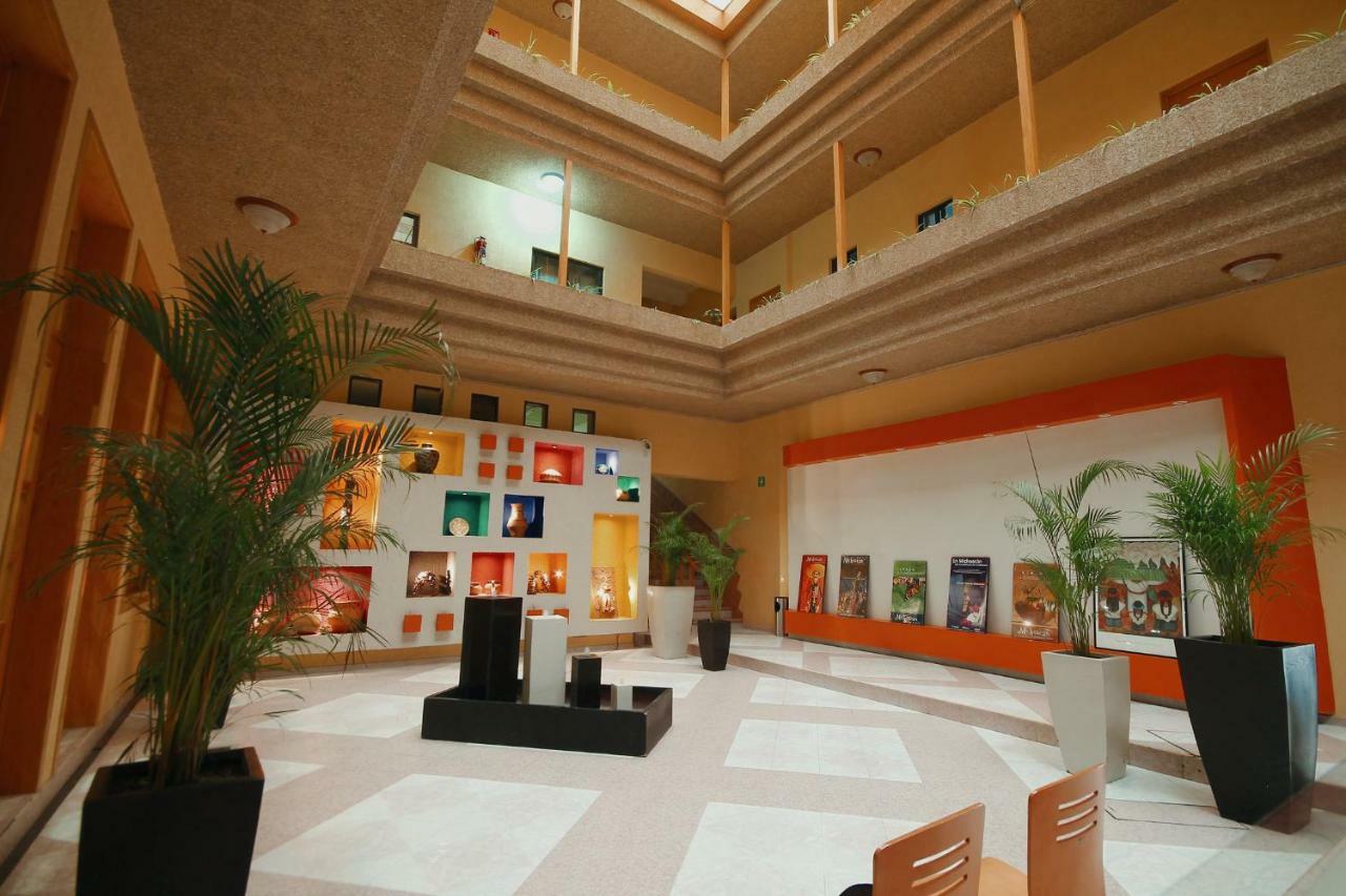 El Conquistador Monarca. Hotel